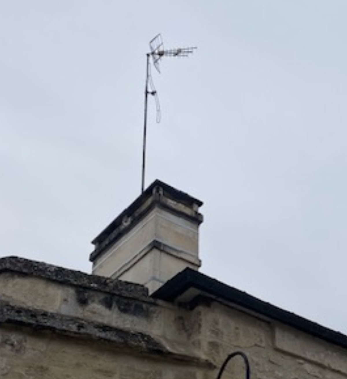 Protection de cheminée en ciment